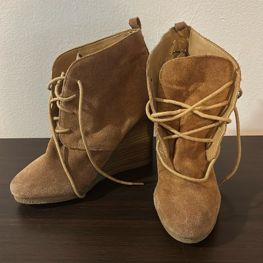 Steve Madden Women’s Booties, Size 7.5, Good Used Condition! Some Wear